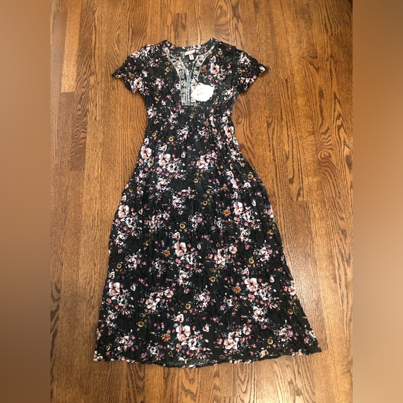 Knox Rose Crepe Charcoal Floral Dress - Picture 3 of 5